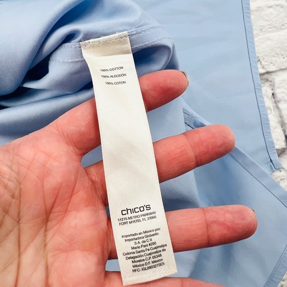 Chicos Embroidered Shirt Blouse Light Blue No Iron Size 1 Large Tunic Pockets - Picture 10 of 11